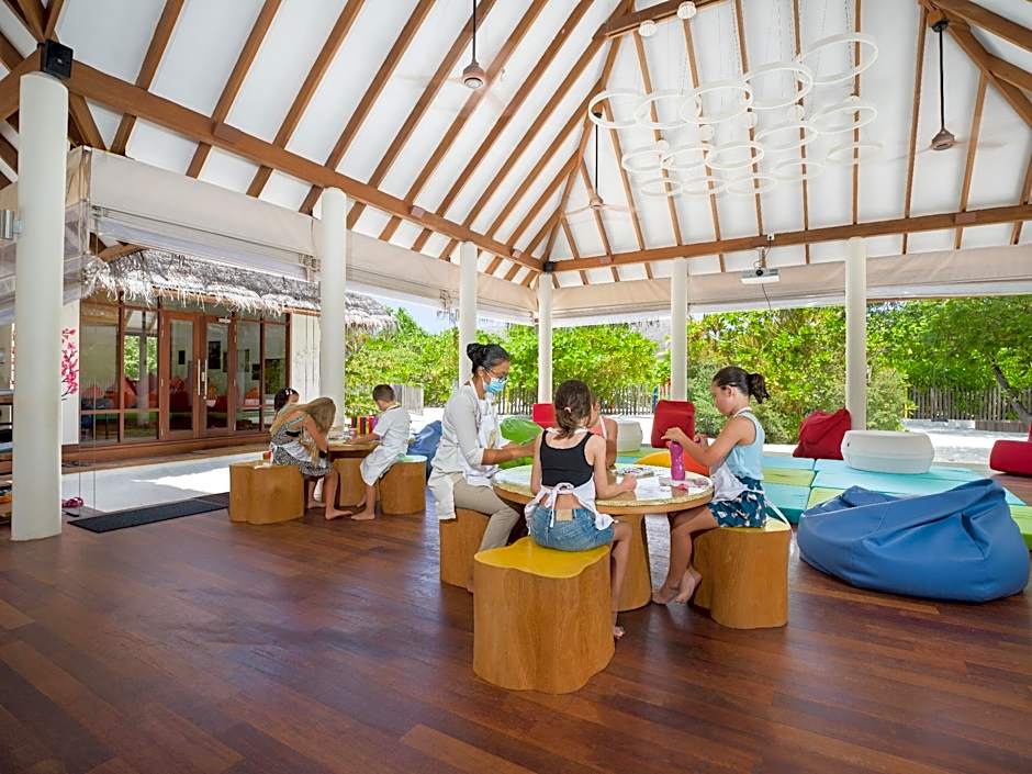 Heritance Aarah - Premium All Inclusive - 40 Minutes away from Male by Seaplane