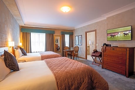 Classic Twin Bedroom