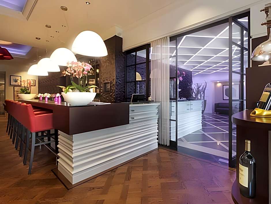 Hotel Dux