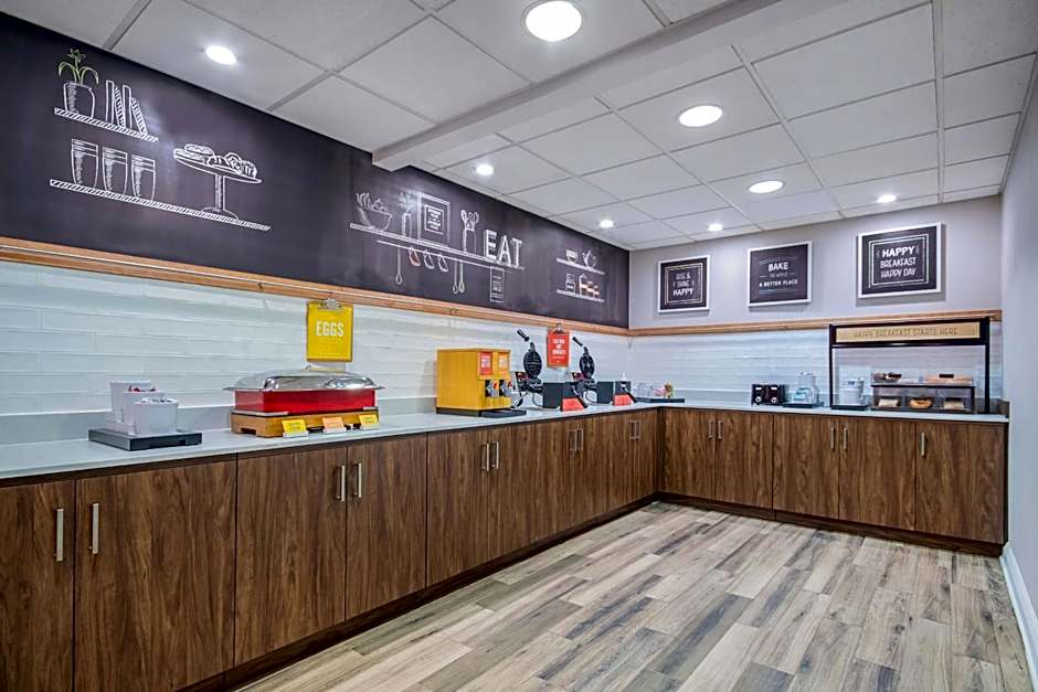 Hampton Inn By Hilton East Aurora