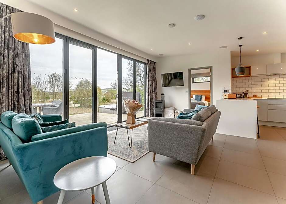 Swanborough Lakes Luxury Lodges