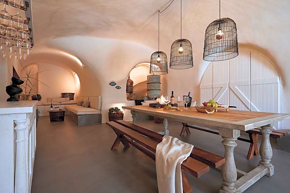 Arxegono Cave Houses Santorini