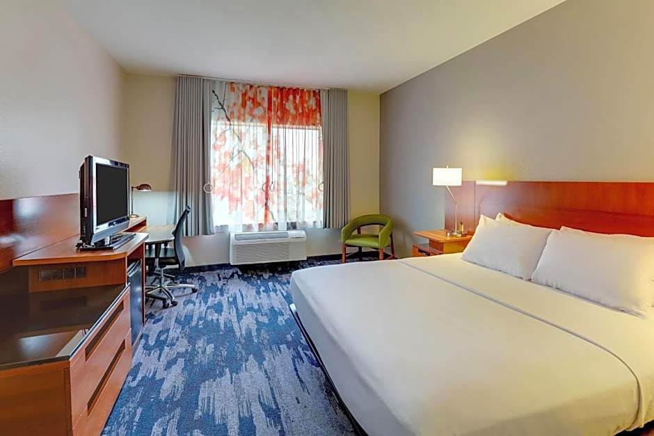 Photo 1 of 5 of 1 King Bed, Accessible