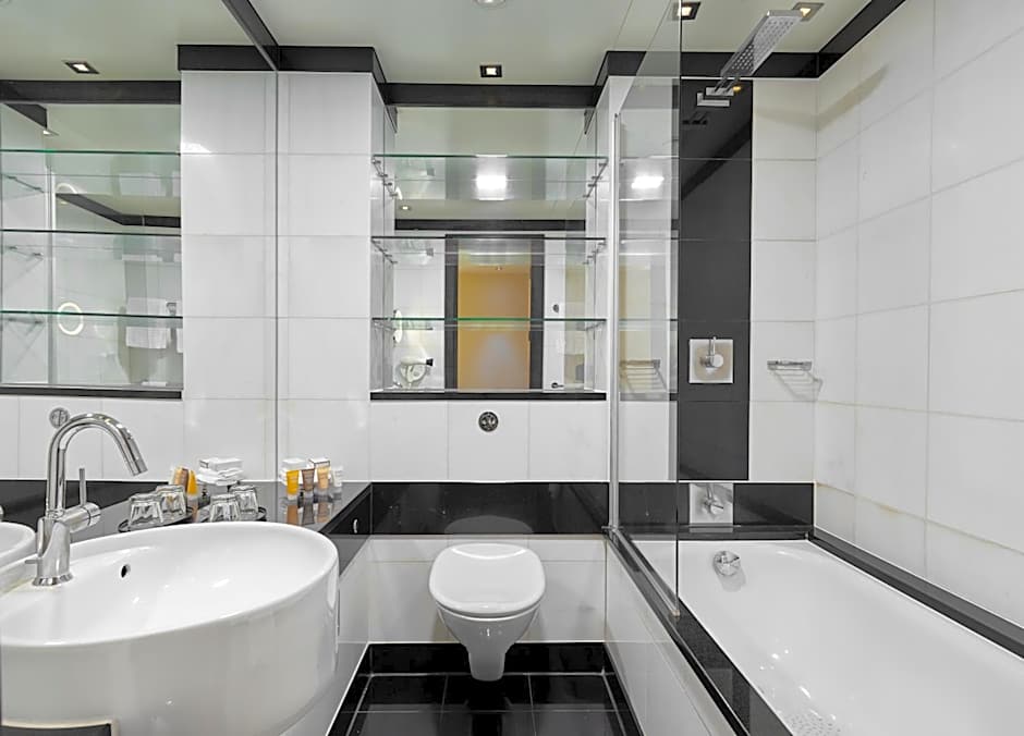 Leonardo Royal London St Paul's