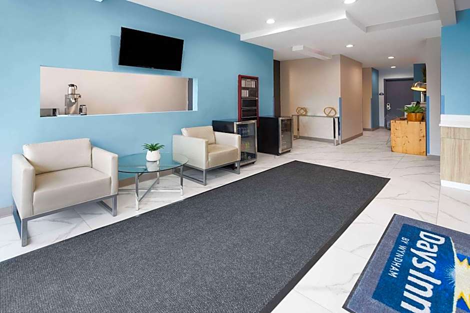 Days Inn by Wyndham Staten Island