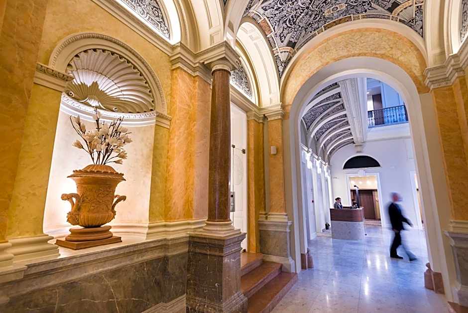 Hotel Moments Budapest
