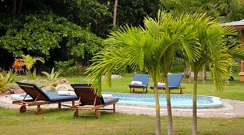 Villas des Alizes beachfront suites and garden villas