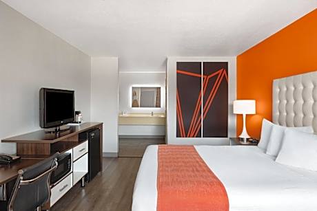 Queen Room - Disability Access/Non-Smoking