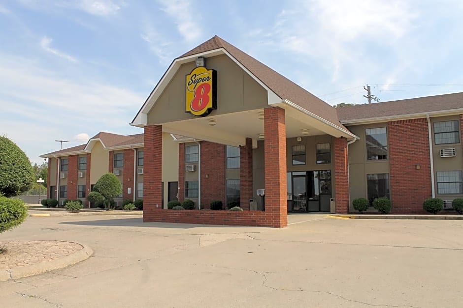 Super 8 by Wyndham Morrilton