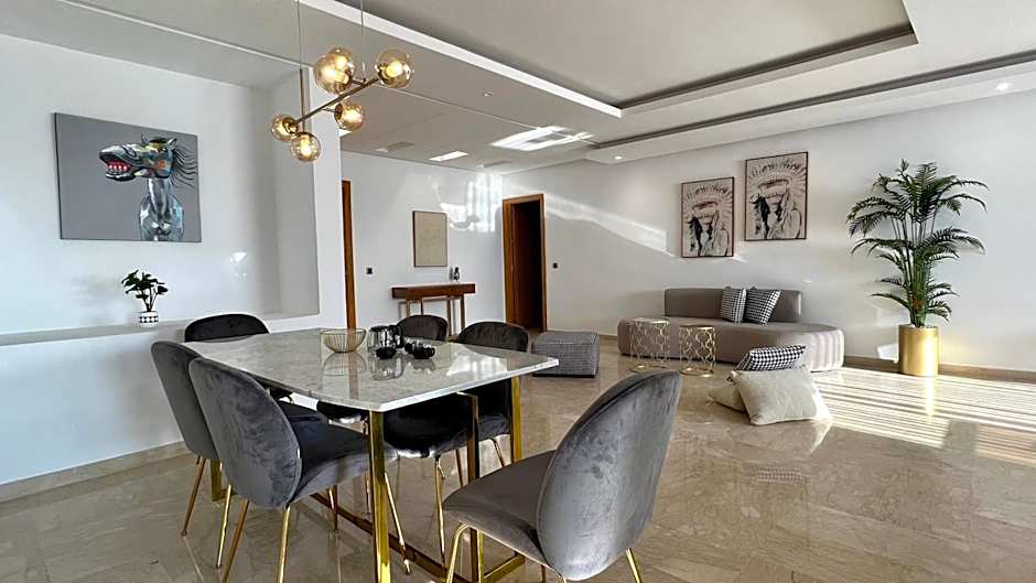 Family 3 Bedrooms- By AppartAli