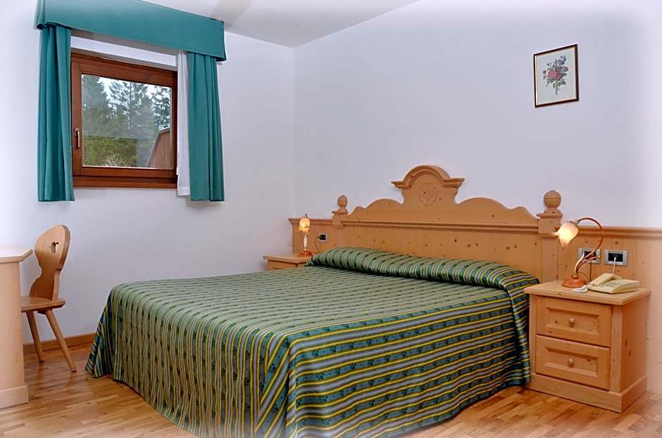 Photo 1 of 17 of 1 Bedroom Apartment, Balcony