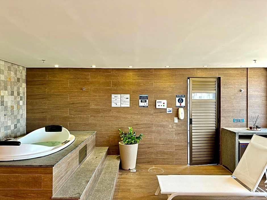 (903) Studio exclusivo e clima tropical