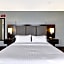 Holiday Inn Express Romulus / Detroit Airport By IHG
