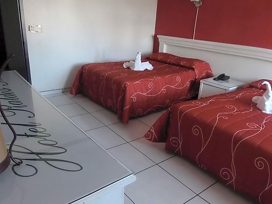 Hotel Raldos Inn