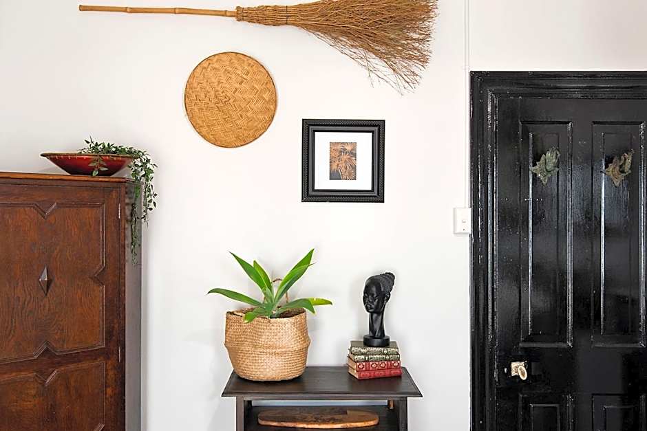 Manly Waves Studios & Apartments