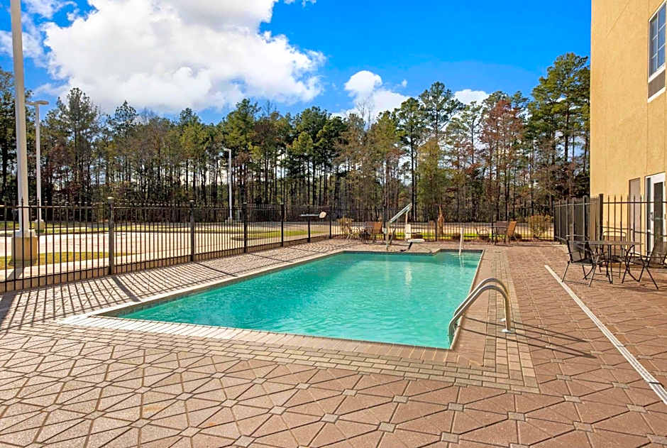 La Quinta Inn & Suites by Wyndham West Monroe