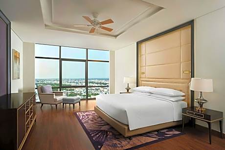 Club King Room - Club Lounge Access