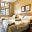 Treetops Guesthouse