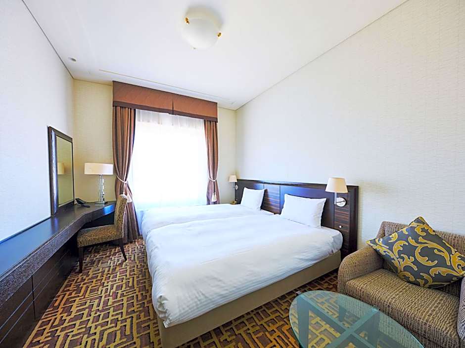 Okura Chiba Hotel