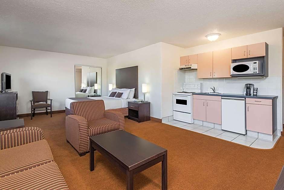 Super 8 by Wyndham Vermilion AB