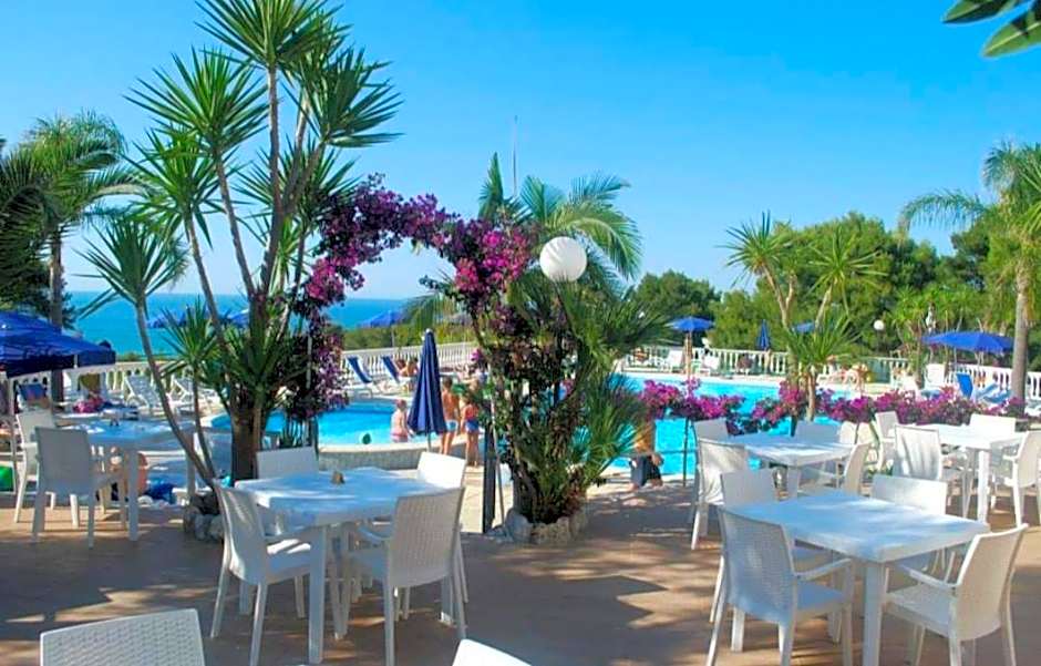 RESIDENCE EMARINE con SERVIZIO SPIAGGIA INCLUSO