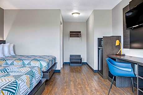 Deluxe Quadruple Room - Non-Smoking