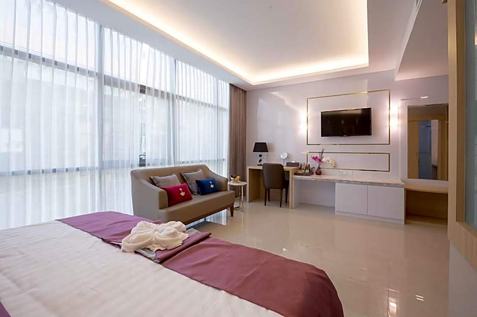 Elegant Airport Hotel