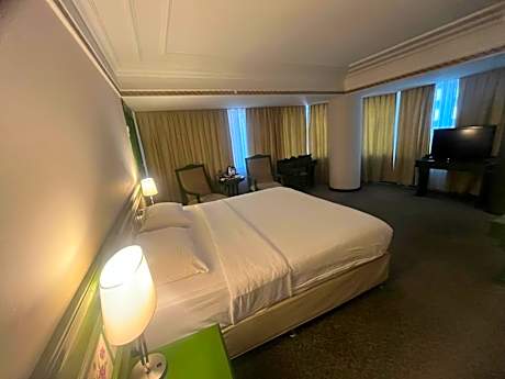 Large Double Room