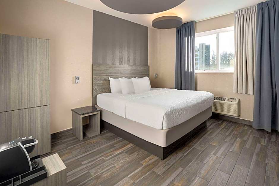 Ramada by Wyndham Bronx