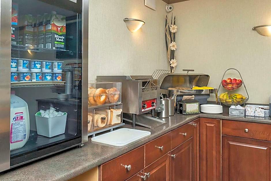 Quality Inn & Suites