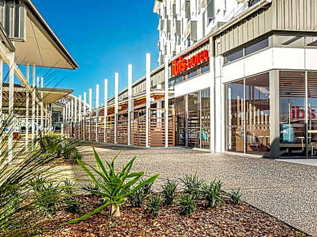 Ibis Mackay
