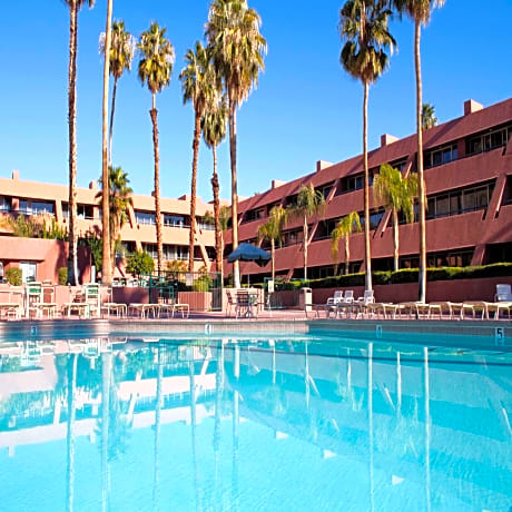 Marquis Villas Resort 