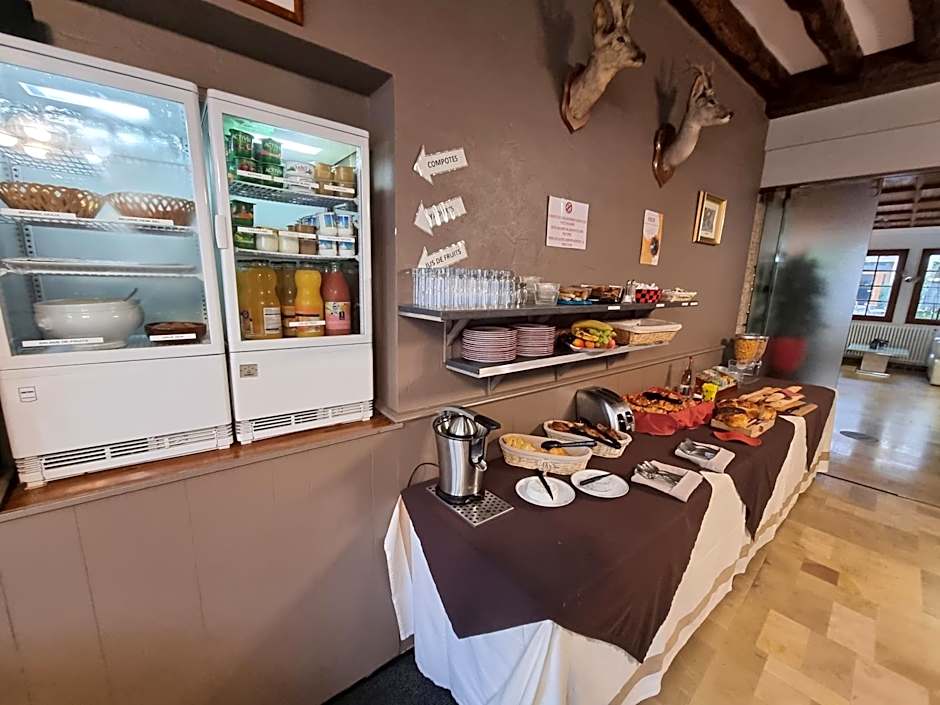 Logis Hôtel Saint-Hubert