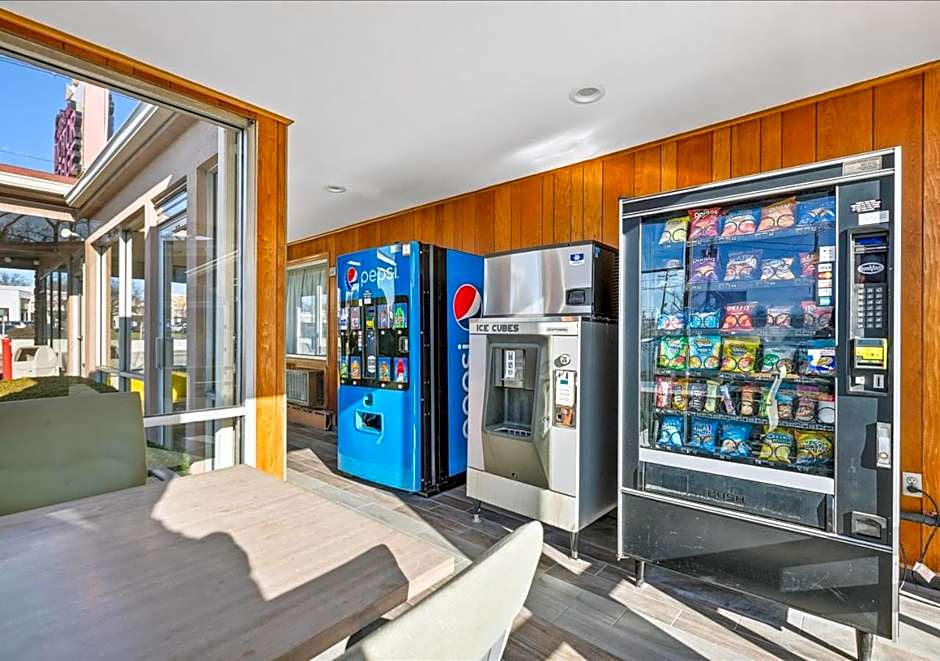 Edison Motor Lodge