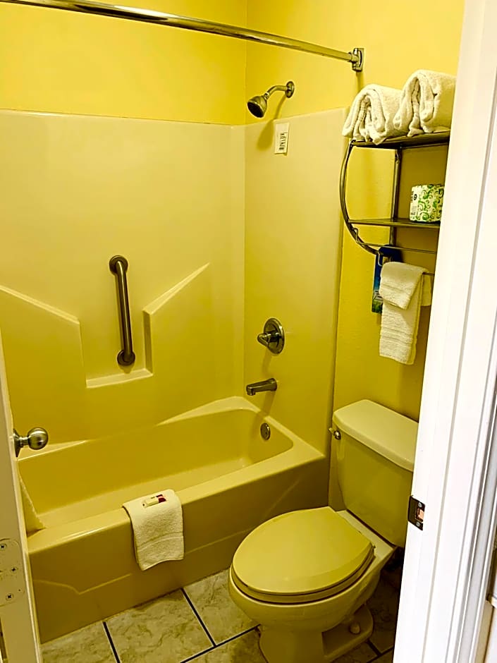 Days Inn by Wyndham Trumann AR