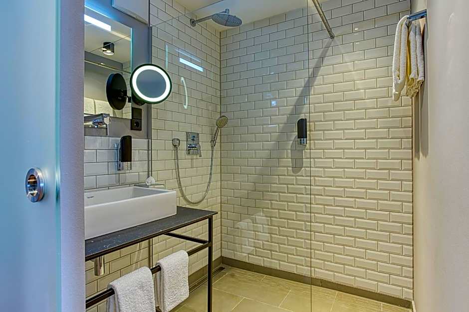 Centro Hotel Stern, Trademark Collection by Wyndham