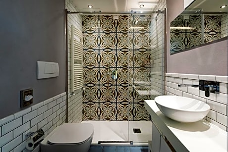 Double Single Use Economy