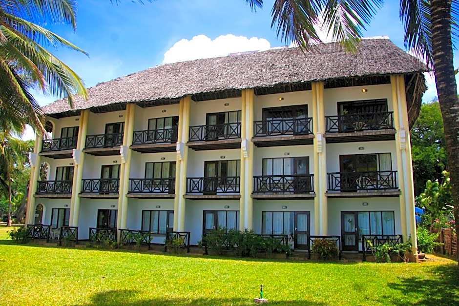 Papillon Lagoon Reef Hotel