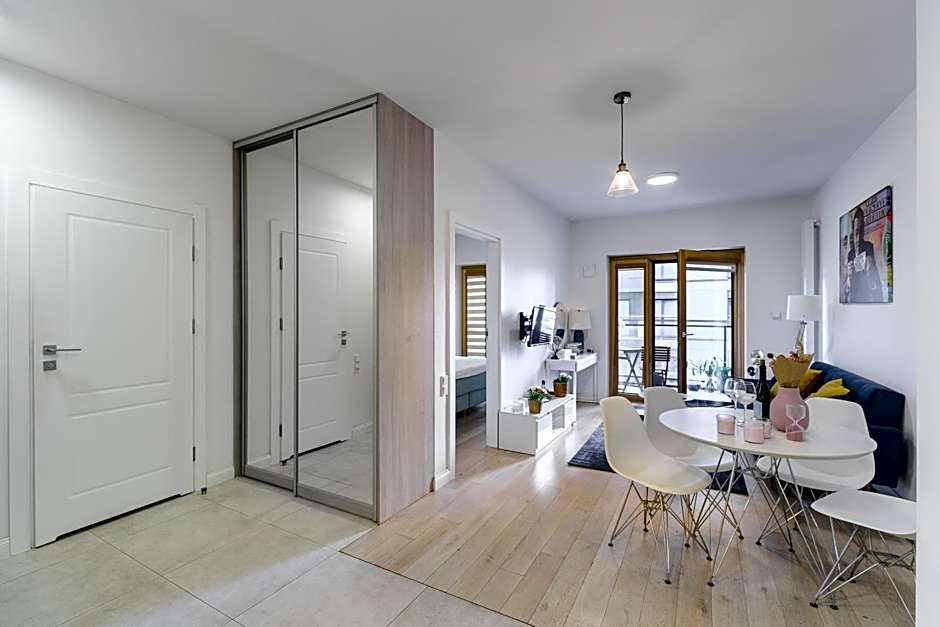 Lumina I Design 2-room Apartments I Parking I Balcony I Mennica Residence