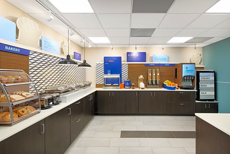 Holiday Inn Express & Suites - Atlanta - Tucker Northlake, an IHG Hotel