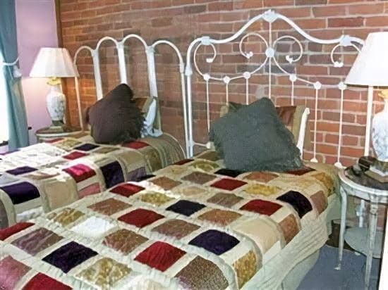 DELAWARE HOTEL