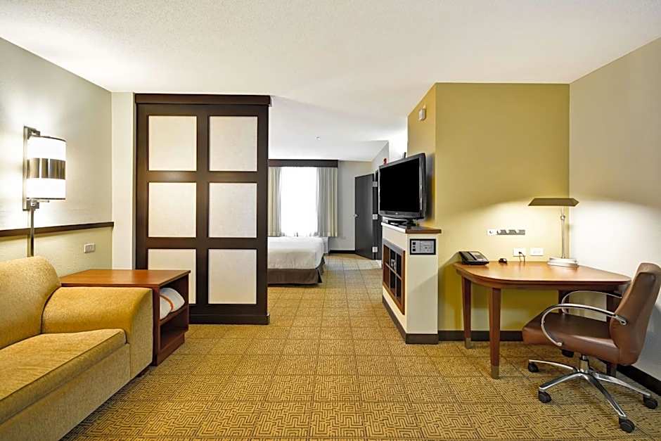 Hyatt Place Chicago Warrenville