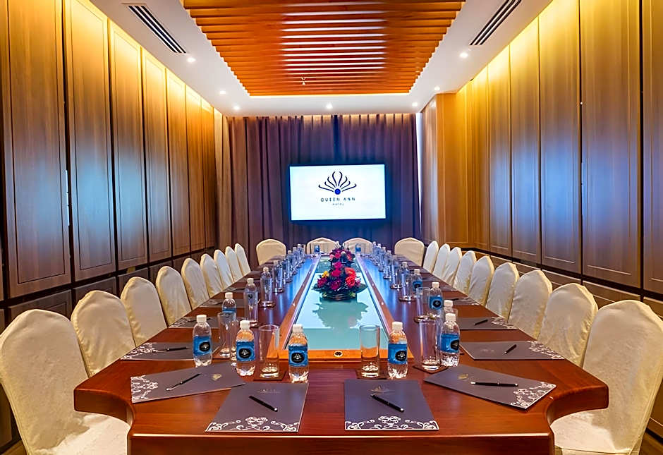 Queen Ann Nha Trang Hotel