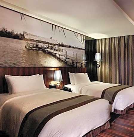 Deluxe Twin Room with Sea View