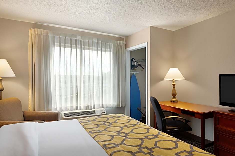 Baymont by Wyndham Springfield I-44