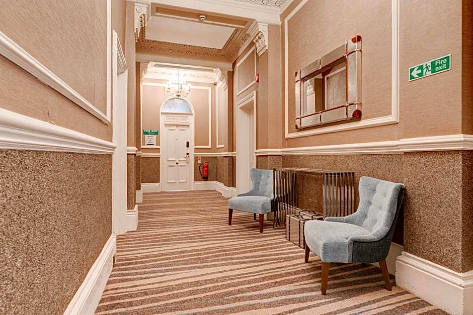 Liverpool Aigburth Hotel By Belvilla