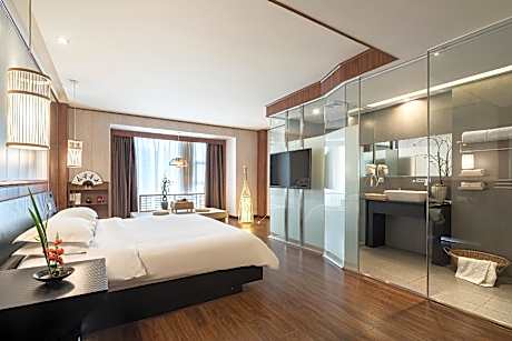 King Deluxe Garden View