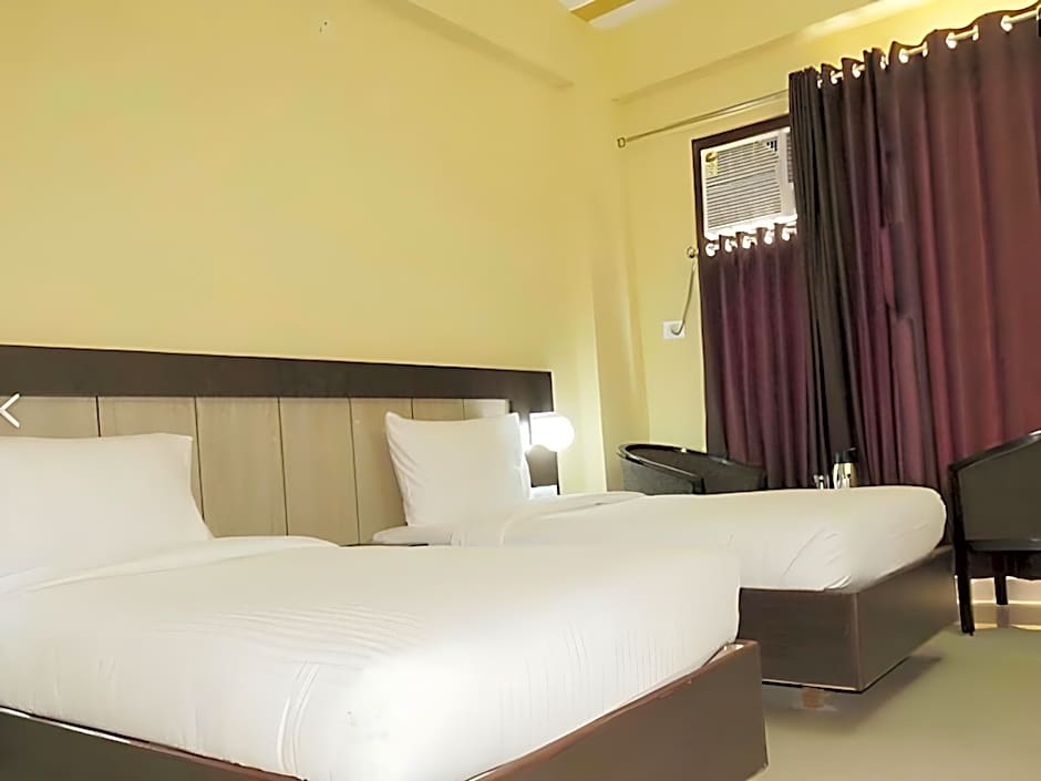 Hotel Grand Continental – Varanasi, VA