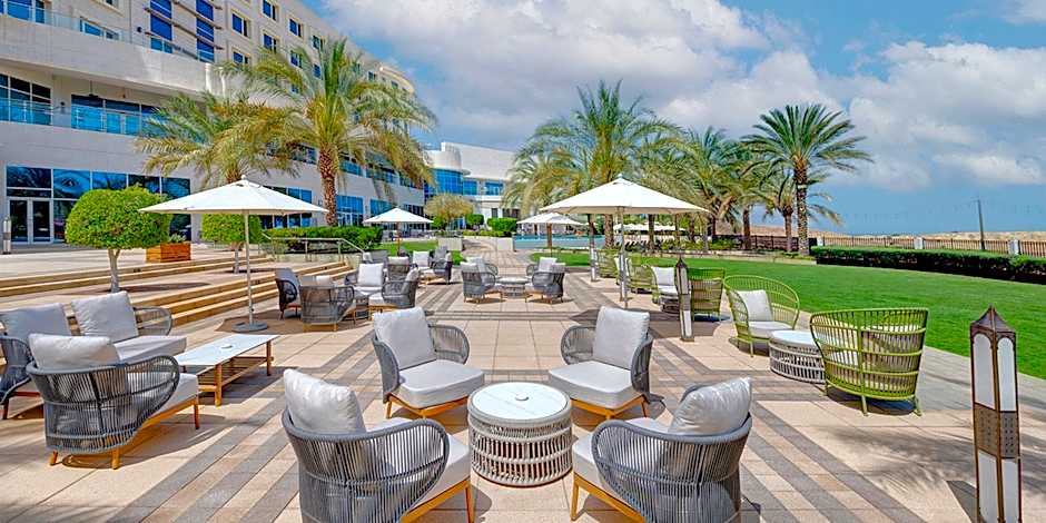Crowne Plaza Muscat OCEC By IHG