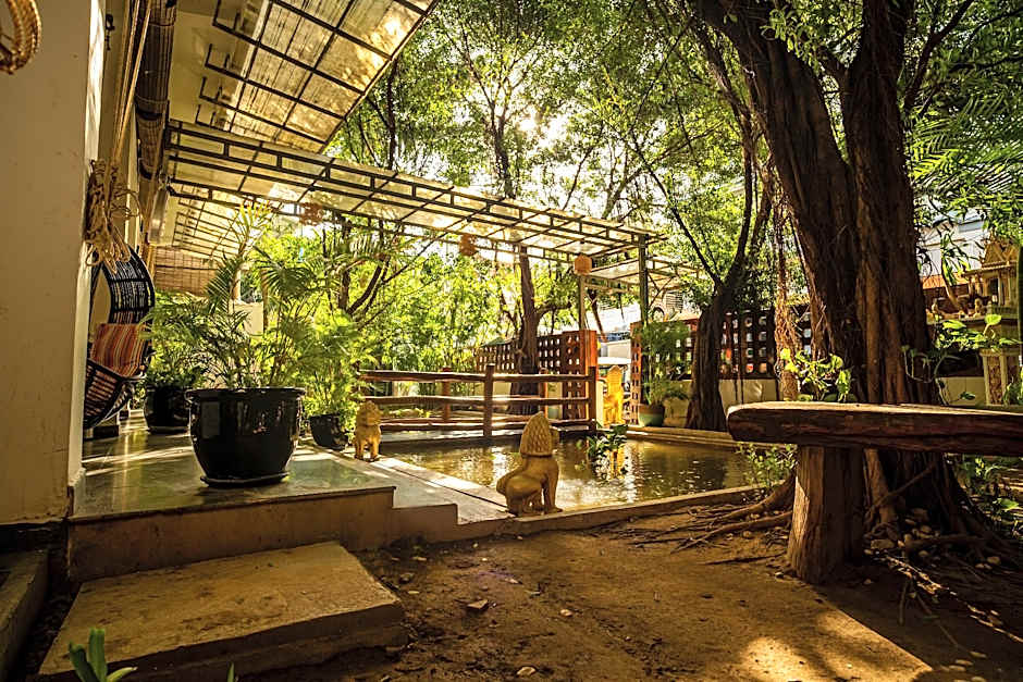 Mad Monkey Phnom Penh